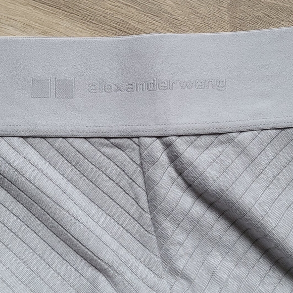 Uniqlo x Alexander Wang Ribbed Extra Warm Leggings - Picture 2 of 4